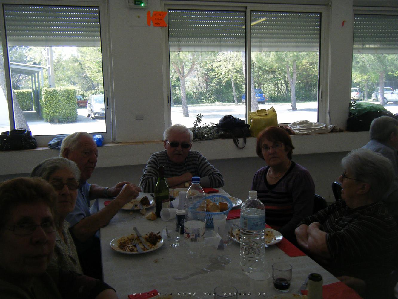 NIMES 2011 17 AVRIL LA FEDERATION DES RAPATRIES DE ST PRIEST A SANTA CRUZ    (57).jpg